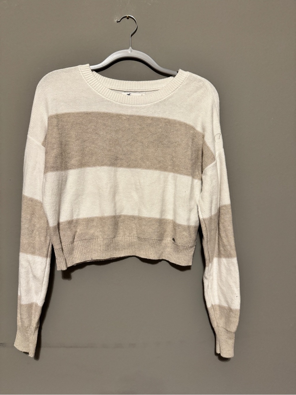 Hollister Off-White Ribbed Crew Sweater